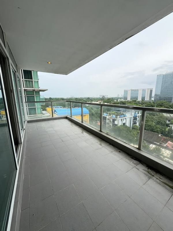 Gallery for Condo For Rent Near by Inya Lake Bank,Pyi Road,Shwe Hintha Condo,Hlaing Township.
